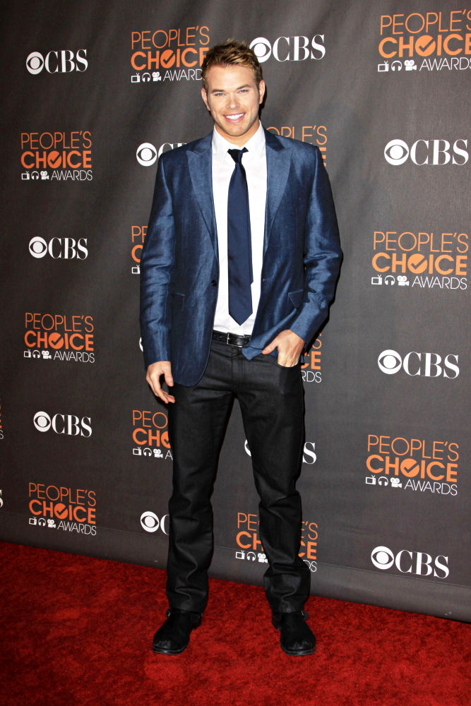Kellan Lutz;<br>People's Choice Awards 2010
