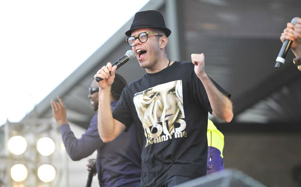Perez Hilton;<br>B96 Pepsi SummerBash 2011