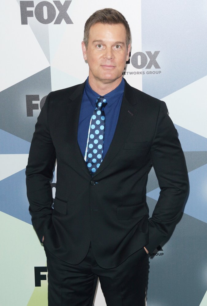 Peter Krause Pictures, Latest News, Videos.