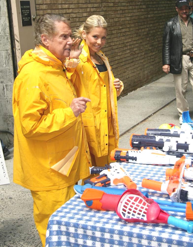 Regis Philbin;Kelly Ripa;<br>Taping Water Toys Segment Outside ABC Studios Live with Regis and Kelly Show