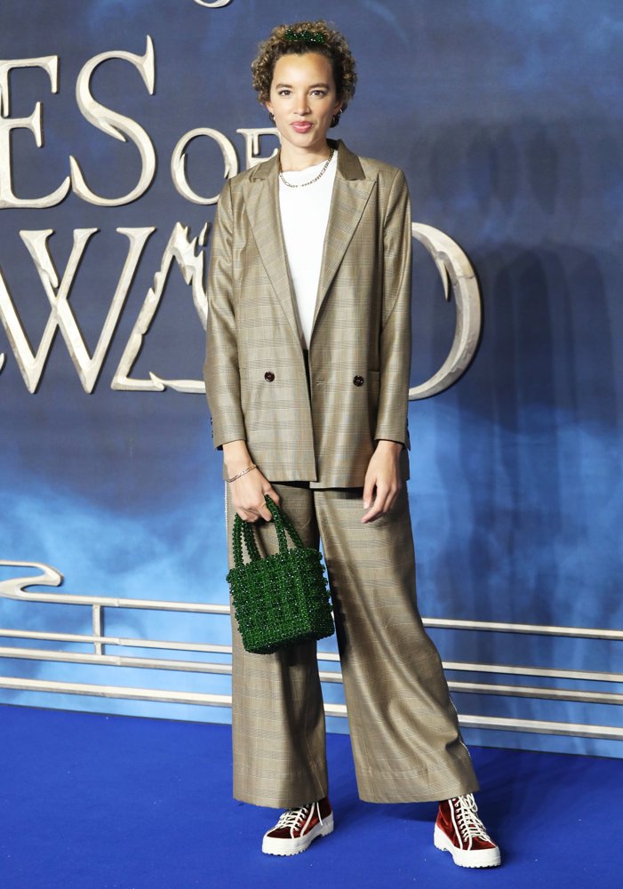 Phoebe Collings-James;<br>The UK Premiere of Fantastic Beasts: The Crimes of Grindelwald - Arrivals