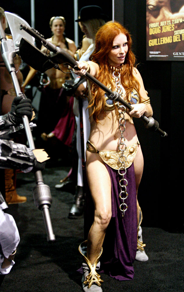 Phoebe Price;<br>Promotes The Work of Guillermo del Toro During Comic Con 2010 - Day 2