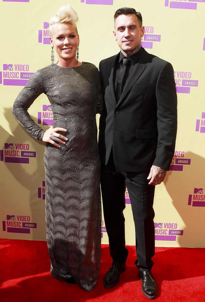 Pink;Carey Hart;<br>2012 MTV Video Music Awards - Arrivals