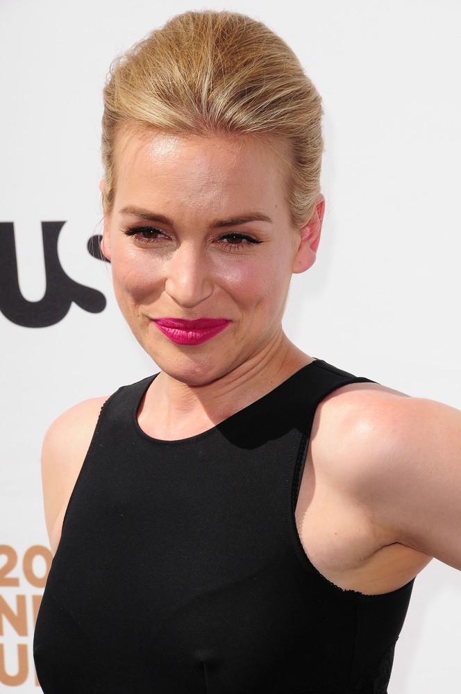 Piper Perabo;<br>The 2012 USA Network Upfront Presentation - Arrivals
