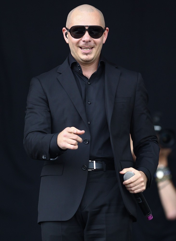 Pitbull;<br>Barclaycard Wireless Festival 2012 - Day 3