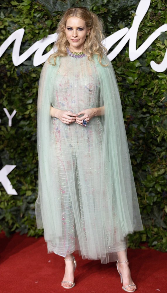 Poppy Delevingne;<br>The Fashion Awards 2021