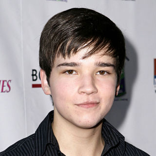 Disney Channel's Premiere of '16 Wishes'