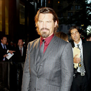 The New York Movie Premiere of 'Wall Street 2: Money Never Sleeps' - Arrivals