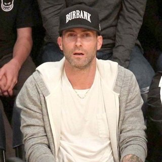Adam Levine at The Los Angeles Lakers Game