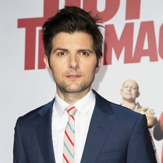 Los Angeles Premiere of Hot Tub Time Machine 2 - Red Carpet Arrivals
