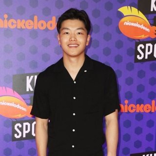 Alex Shibutani