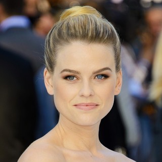 U.K. Premiere of Star Trek Into Darkness - Arrivals