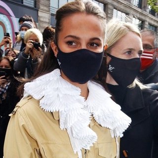 Alicia Vikander