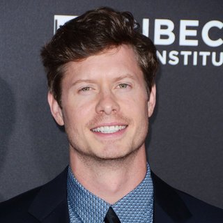 New York Premiere of Warner Bros. Pictures' The Intern - Red Carpet Arrivals