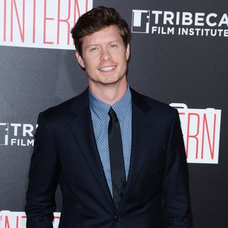 New York Premiere of Warner Bros. Pictures' The Intern - Red Carpet Arrivals