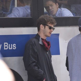 Andrew Garfield Gets into Character as He Films Scenes for The Amazing Spiderman 2