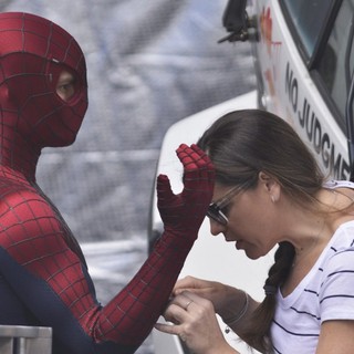 Andrew Garfield Gets into Character as He Films Scenes for The Amazing Spiderman 2