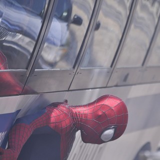 Andrew Garfield Gets into Character as He Films Scenes for The Amazing Spiderman 2
