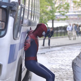 Andrew Garfield Gets into Character as He Films Scenes for The Amazing Spiderman 2