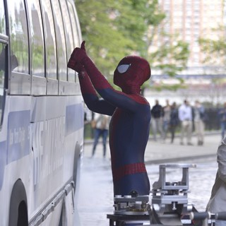 Andrew Garfield Gets into Character as He Films Scenes for The Amazing Spiderman 2