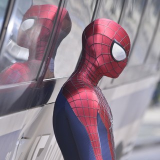 Andrew Garfield Gets into Character as He Films Scenes for The Amazing Spiderman 2