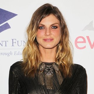 Angela Lindvall