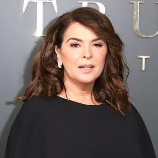 Annabella Sciorra