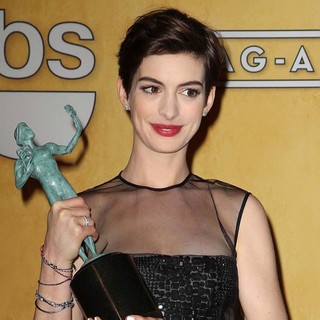 Anne Hathaway in 19th Annual Screen Actors Guild Awards - Press Room