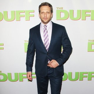 Los Angeles Fan Screening of The DUFF - Red Carpet Arrivals