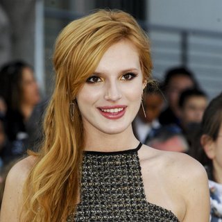 Premiere of Summit Entertainment's Divergent - Red Carpet Arrivals