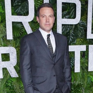 Triple Frontier World Premiere - Arrivals