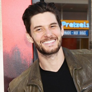 Premiere Warner Bros. Pictures' of Unforgettable - Arrivals