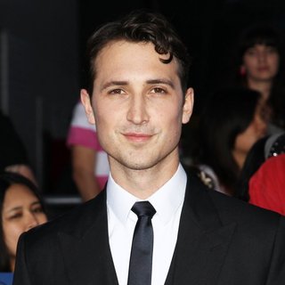 Premiere of Summit Entertainment's Divergent - Red Carpet Arrivals