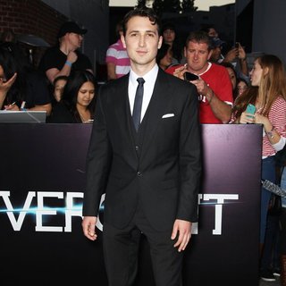 Premiere of Summit Entertainment's Divergent - Red Carpet Arrivals