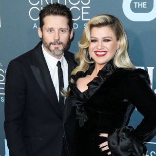 Kelly Clarkson Pictures, Latest News, Videos.