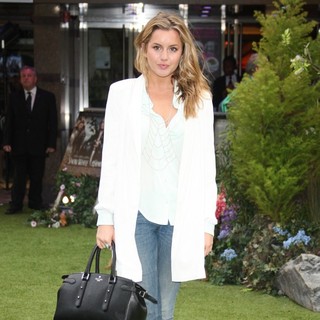 Caggie Dunlop
