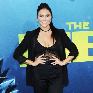 Cassie Scerbo in Warner Bros. Pictures and Gravity Pictures' Premiere of The Meg