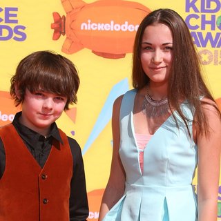 Max Charles, Angelina Wahler in Nickelodeon's 28th Annual Kid's Choice Awards - Arrivals