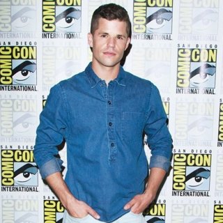 Charlie Carver