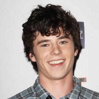 Charlie McDermott