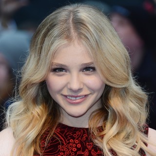 UK Premiere of Dark Shadows - Arrivals