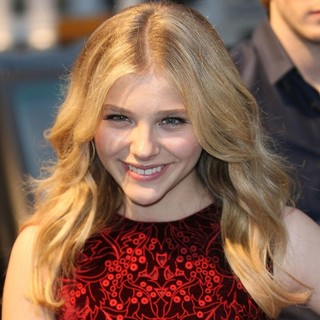 UK Premiere of Dark Shadows - Arrivals