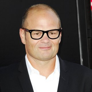 Chris Bauer