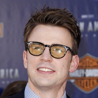 Los Angeles Premiere of Captain America The First Avenger - Arrivals