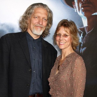 Cowboys and Aliens Premiere - Arrivals