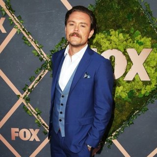 Clayne Crawford