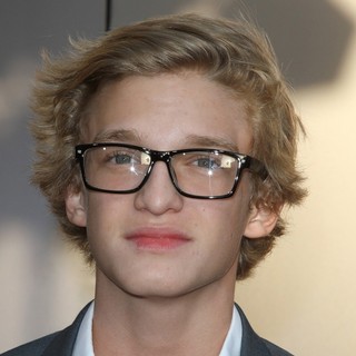 Los Angeles Premiere of The Hunger Games - Arrivals