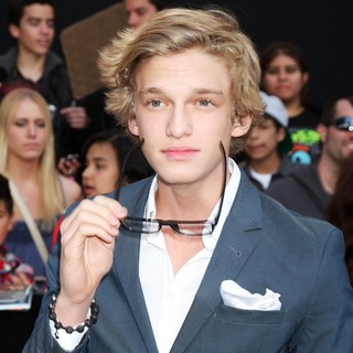 Los Angeles Premiere of The Hunger Games - Arrivals