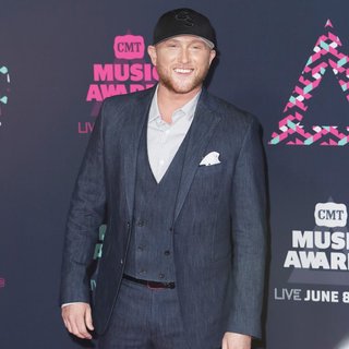 Cole Swindell in 2016 CMT Music Awards - Arrivals