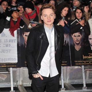 The Premiere of The Twilight Saga's Breaking Dawn Part II - Arrivals